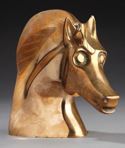 Yolanda d'AUGSBURG (née en 1942) Tête de cheval Bronze, signé au dos 17 x 14 cm