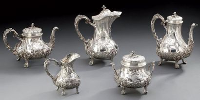 null Service à thé et café en argent de style Louis XV à décor de torsades et rocailles....