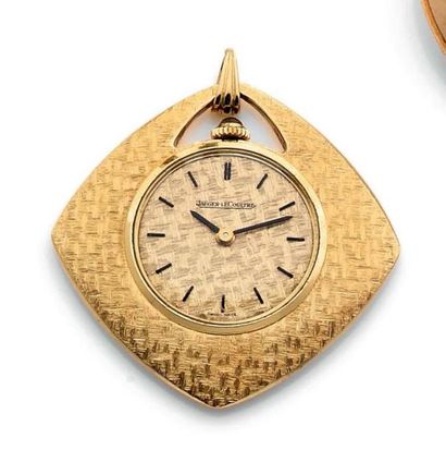 JAEGER LECOULTRE Vers 1970 Rare montre pendentif en or 18K Mouvement mécanique Fonctionne,...