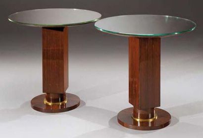 Jules LELEU (1883-1961) Paire de tables en placage de palissandre présentant des...