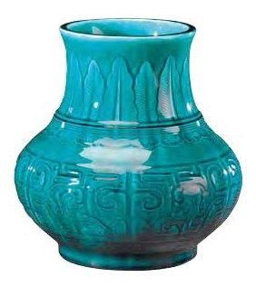 Théodore DECK (1823-1891) Vase à panse bombée sur talon circulaire et col légèrement...