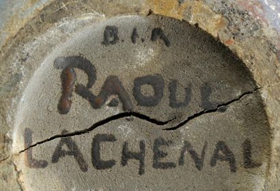 Raoul LACHENAL (1885-1956) Coupe circulaire en grès émaillé à coulures en léger relief...