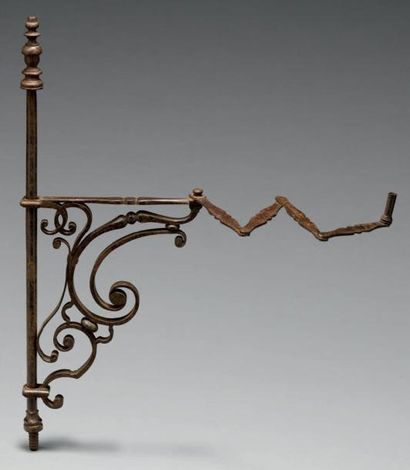 null LAMPE D'ATELIER Fer forgé H.: 38 cm - l.: 16 cm France - XVIIIème siècle Bel...