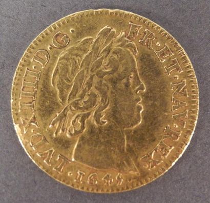 null Louis XIV Louis d'or 1645 A - mèche courte TTB
