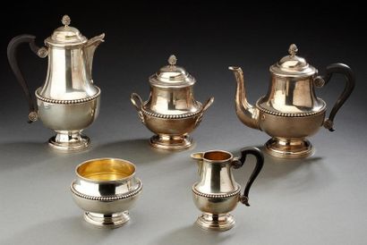null Service thé et café en argent composé de cinq éléments dont une théière, une...
