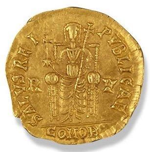 null ROME LICINIA EUDOXIA ( 422 - 462 ? ). Solidus de Ravenne (vers 439) Buste drapé...