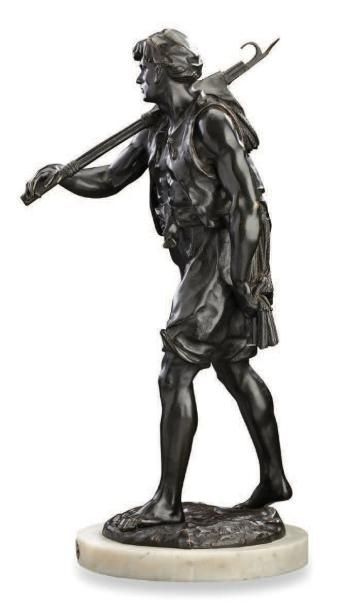 E. PICAULT «Le pêcheur» Epreuve en bronze à patine brune. Fonte d'édition; sur un...