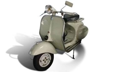 1956 - Vespa Acma 125 cm3 En 1950, pour soulager les usines de Pontedera, la Vespa...