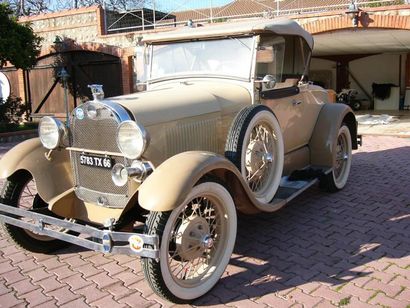 1929 - Ford A Cabriolet Lançant l'idée de la voiture de grande série, Ford incarne...