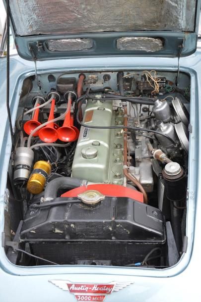 1963 - AUSTIN HEALEY 3000 MK II L'Austin-Healey 3000 est lancée en 1959 et remplace...