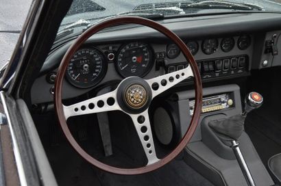 1969 - Jaguar Type E 4.2 La type E va marquer son époque par sa beauté, ses performances,...
