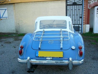 1956 - MG A La MG A a officiellement été présentée au salon de Frankfort en 1955....