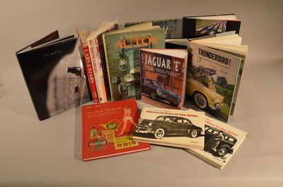 Ensemble de 14 volumes sur le thème de l'automobile:...