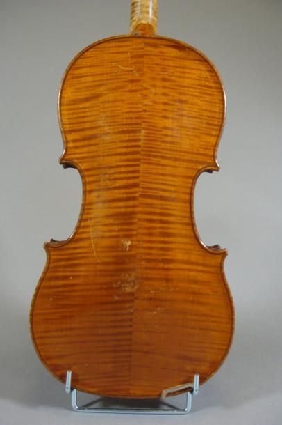 null Violon Mirecourt vers 1920-30, étiquette apocryphe de Pierray 360 mm Etui et...