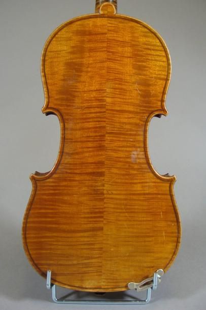 null Violon 3/4 Mirecourt 1920-30, étiquette Stradivarius 330 mm Etui