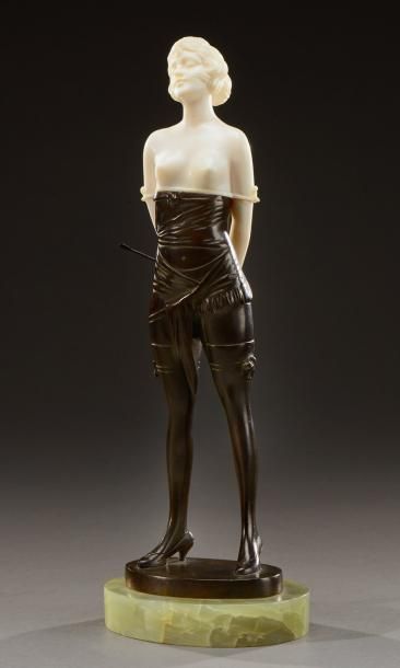 BRUNO ZACH (1891-1935) «The riding crop» Sculpture chryséléphantine en bronze à patine...