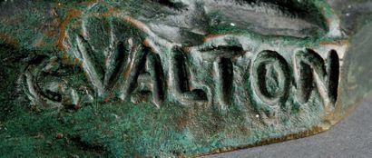 Charles VALTON (1851-1918) Epreuve en bronze à patine verte nuancée brun figurant...