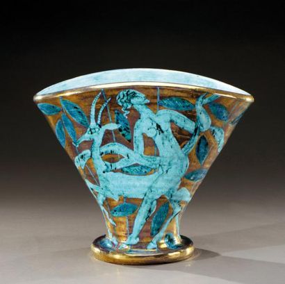 EDOUARD CAZAUX (1894-1974) Important vase conique évasé reposant sur un talon plat...