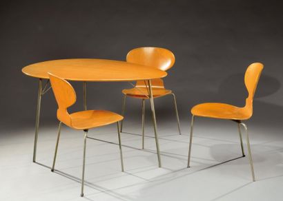 Arne JACOBSEN (1902-1971), Bruno MATHSSON & Piet HEIN édité par FRITZ HANSEN Ensemble...