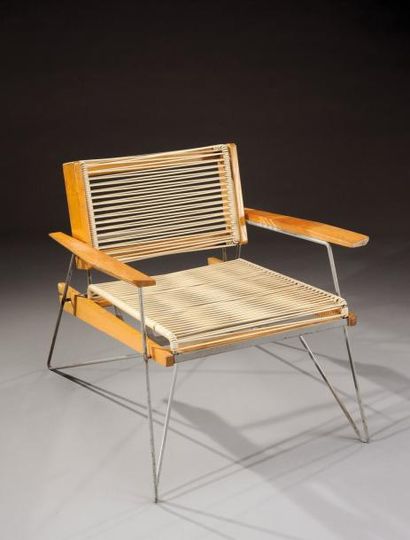 SERGE KETOFF (né en 1918) Rare fauteuil démontable à dossier et assise mobile en...