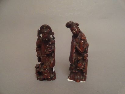 CHINE Paire de figurines bouddhistes en bambou sculpté. Fin du 19ème siècle Haut.:...