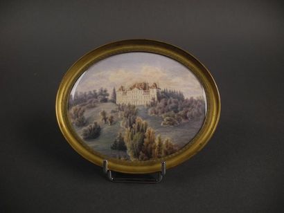 Ecole romantique du XIXème siècle Miniature sur papier à vue ovale représentant un...