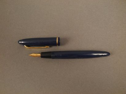 null Ensemble de 10 stylos de collection: - EXELSIOR 491 plume or 18 k - WATERMANS...
