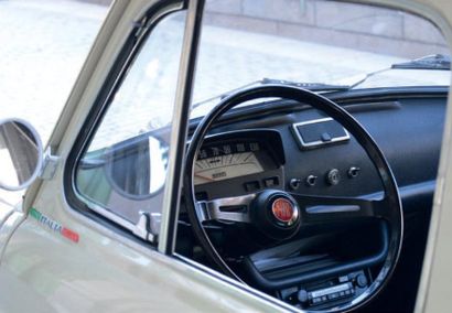 1967 FIAT NUOVA 500 F 110F La Fiat 500, cette dénomination commerciale connue dans...