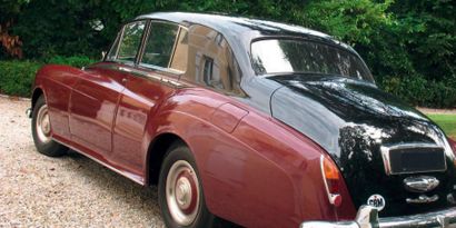 1965 ROLLS ROYCE SILVER CLOUD III RHD Mythe de l'automobile s'il en est, la Silver...