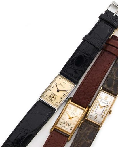 null Lot de trois montres rectangulaires des années 40. DOXA-ELGIN-CYMA Mouvements...