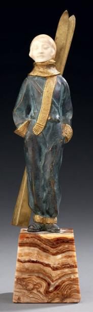 Louis SOSSON Sculpture chryséléphantine en bronze à deux patines et ivoire figurant...