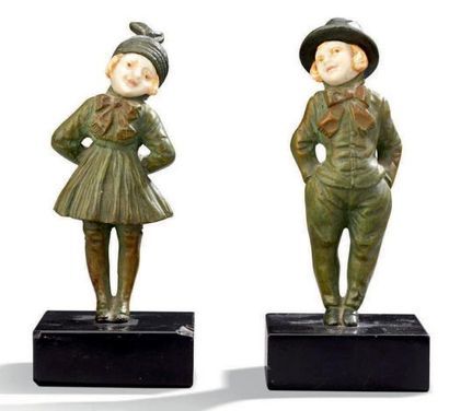Trémo et Georges OMERTH (1895 - 1925) Paire de statuettes en bronze ciselé à deux...