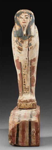 null ARCHÉOLOGIE Statuette de Ptah Sokar Osiris. Il est présenté sur une base peinte...