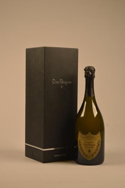 null 1 B CHAMPAGNE DOM PERIGNON (Coffret) Moët & Chandon 2000