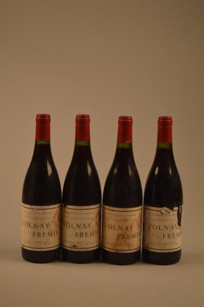 null 4 B VOLNAY FREMIET (1er Cru) 3 e.a; 1 e.t.a. Marquis d'Angerville 1992