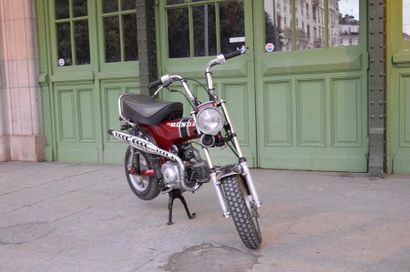 1995 - HONDA DAX ST 70 Un cyclo compact Un deux roues utilitaire et ludique Une moto...