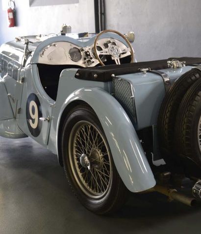 1939 - SINGER 9 HP Le Mans Comme ce fut souvent le cas pour le développement de l'automobile...
