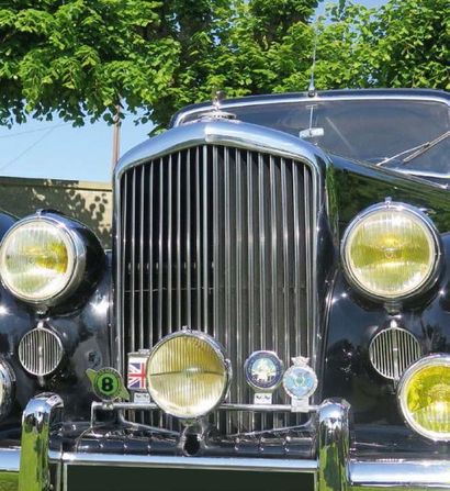 1954 - BENTLEY TYPE R La prestigieuse marque automobile aujourd'hui propriété de...