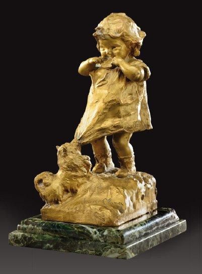 Juan CLARA AYATS (1875-1958) Sculpture en bronze doré figurant une jeune fille au...