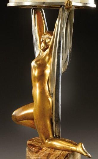 ALEXANDRE KELETY (1874-1940) Rare sculpture formant lampe de table en bronze à patine...