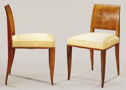 Jacques Emile RUHLMANN (1879-1933) Paire de chaises en palissandre à dossier droit...