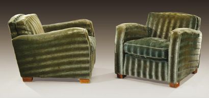 Jules LELEU (1883-1961) Paire de fauteuils en acajou à dossier droit cintré et accotoirs...