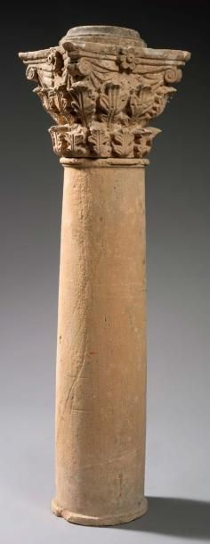 null Belle colonne composite Pierre France - XIVème siècle H: 93,5 cm - L: 25 cm...