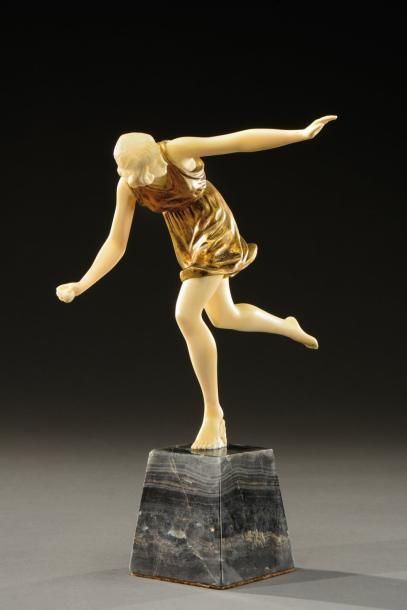 Pierre LE FAGUAYS (1892-1962) Sculpture chryséléphantine en bronze doré et ivoire...