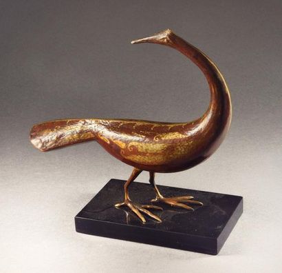 GASTON BIGARD (né en 1883) Rare sculpture en dinanderie martelée à patine brune et...