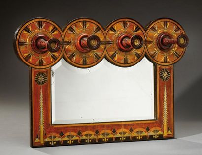 Carlo BUGATTI (1856-1940) Rare miroir rectangulaire à encadrement en placage de noyer...