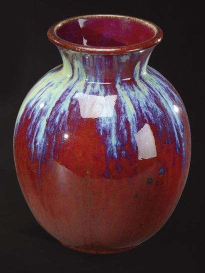 Frederic KIEFER (1894-1977) Vase à corps ovoïde à col resserré et évasé en céramique...