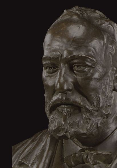 ANTOINE PIERRE AUBERT (1853-1912) Important buste en bronze à patine brune figurant...