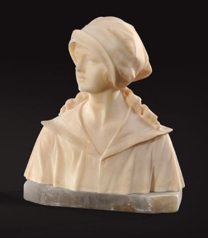 RASTRELLI (XXème) Sculpture en taille directe sur marbre beige figurant un buste...
