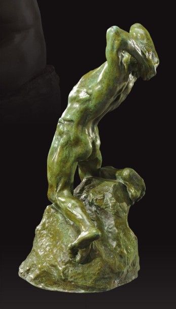 Alfredo PINA (1883-1966) «Homme sur un rocher» Epreuve en bronze à patine verte Signée...